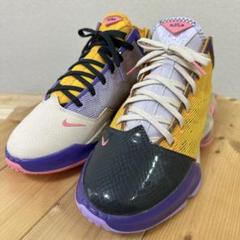 【美品】NIKE Lebron 19 Low LA Yellow/Purple Nike LeBron James XIX 19 Low Lakers Mismatch Pink Glaze