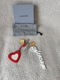 2025年最新】balenciaga キーホルダーの人気アイテム - メルカリ