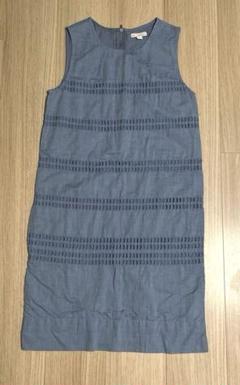 GAP ノースリーブ 刺繍ボーダー デニムワンピース