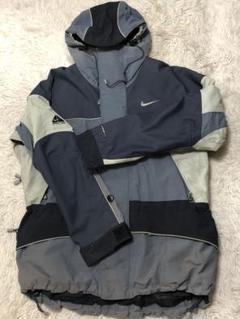 2025年最新】NIKE ACG マウンテンパーカー STORM-FITの人気