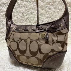 ✨️希少 COACH ホーボー ワンショルダー シグネチャー リボンチャーム