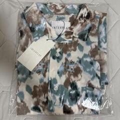 INTERPLAY Open collar Watercolor