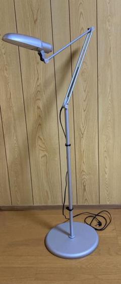 スワン電器 エグザーム LED フロアランプ 2018年 通販生活 日本製 通販生活®エグザーム読書灯｜【公式】カタログハウスの通販サイト