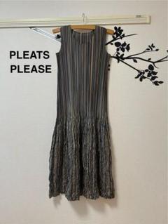 美品✨PLEATS PLEASE プリーツ　ロングワンピース　スリット　ベージュ スリットスリーブプリーツニットOP（マキシ丈/ロング