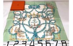 HERMES ミントグリーン シルクスカーフ 花柄 カレ90 - メルカリ