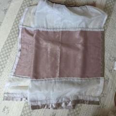 ホワイト ピンク レース カーテンおよそ 90×150cm