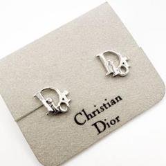 ✨希少 極美品✨ クリスチャンディオール ピアス リボン ロゴ シルバー ✨希少 極美品✨ クリスチャンディオール ピアス リボン ロゴ