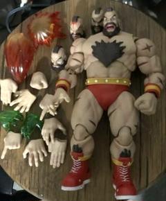 ザンギエフ　ストリートファイター　フィギュア　ストーム　マーベル　フィギュアーツ