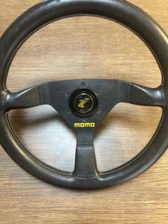 最終値下げ　MOMO ステアリング 3スポーク 黒/黄色 MOMO モモ ステアリング M-60 MOD.08(モデル08) 35φ スエード