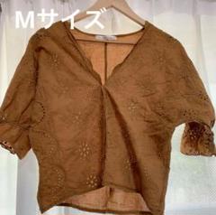 ブラウス Vネック 刺繍ブラウス カットワーク キャンディースリーブ 透け感