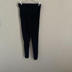 黒いマタニティレギンス