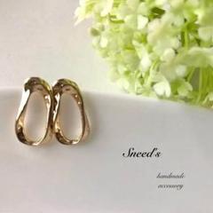 ▪ゴールドオーバルデザインピアス