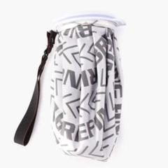 完売品　新品　BRIEFING BIAS LOGO JQ ICE PACK 新品 BRIEFING BIAS LOGO JQ ICE PACK ホワイト - メルカリ