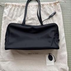 美品☆TOUT Y EST⭐︎カビヨ スモールバッグ⭐︎トゥティエ