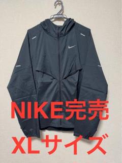 新品未使用　XLサイズ　ナイキ ランニングジャケット。 Amazon.co.jp: NIKE ナイキ エッセンシャル フーデッド