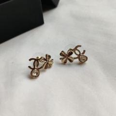 2025年最新】chanel ピアス クローバーの人気アイテム - メルカリ