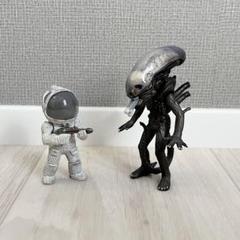 エイリアンフィギュア ブラック 骨格デザイン　ギーガー　稼働式　SF エイリアンフィギュア ブラック 骨格デザイン ギーガー 稼働式