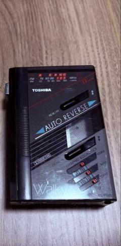Toshiba KT-PS10 Walkman radio cassette player junk | rare