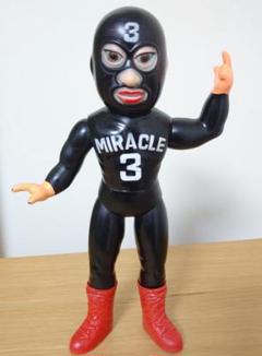 タイガーマスク　Miracle3 ソフビ Amazon.co.jp: メディコムトイ タイガーマスク 復刻ソフビ