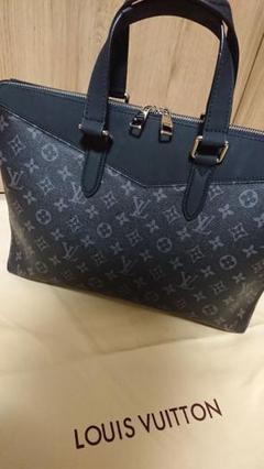 LOUIS VUITTON ECLIPSE EXPLORER