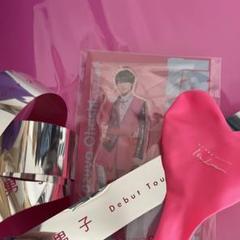 高橋恭平　アクスタ　1st Love銀テ、風船付き 2025年最新】1st love 銀テの人気アイテム - メルカリ