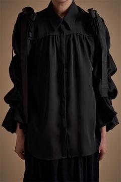 【公式完売】haengnae ヘンネ　OMOCHI BLOUSE / BLKのサムネイル