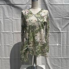 Vivienne Tam 花柄ラップスタイル長袖トップス Vivienne Tam 花柄ラップスタイル長袖トップス - メルカリ