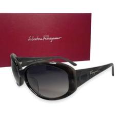 紗栄子さん着　未使用¥57,200  2024SS MIUMIU サングラス 紗栄子さん着 未使用¥57,200 2024SS MIUMIU サングラス - メルカリ