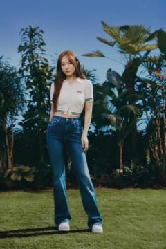 ナヨン着用モデル  デニム TWICE ナヨンがトミー ジーンズのサマーコレクションを着用