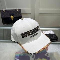 BURBERRY ロゴ ベースボールキャップ - メルカリ