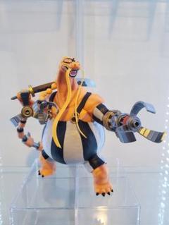 ワンピースフィギュアpop 海外クイーン Amazon.co.jp: 21cm キッキングエンプレスボア・ハンコック