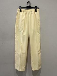 新品★ミズノレディスクロスパンツ クリーム色　M