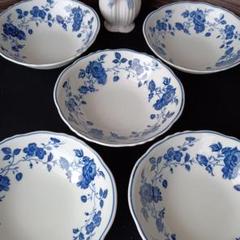 ヴィンテージ/マイセン/青い花柄 波型皿/　２枚セット 2枚 Meissen マイセン 青い花 ブルーフラワー 皿 19cm 箱付き
