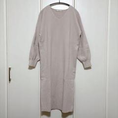 N. Vネックニットワンピース
