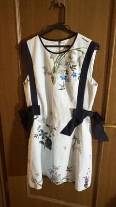TED BAKERノースリーブ ミニワンピース ホワイト　1 TED BAKER - ［未使用品］テッドべーカー / ワンピース フラワー