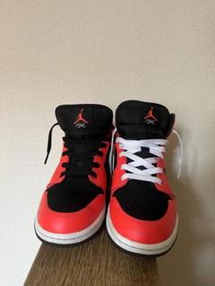 NIKE AJ1 MIDのサムネイル