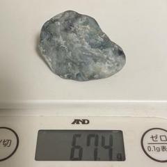 糸魚川翡翠　青緑　圧砕系？　海石　67.4g