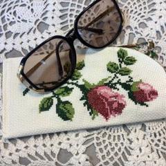 バラ刺繍 メガネケース