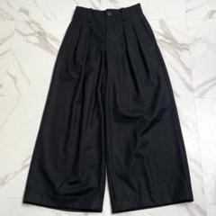 【美品】 ISSEY MIYAKE Me ワイドパンツ ショートパンツ ブラック me ISSEY MIYAKE ショートパンツ -(M位) 黒(総柄) 【古着】