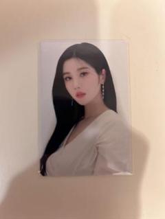 IZ*ONE ウンビ　グッツまとめ IZ*ONE クォン・ウンビ、美貌が際立つ近況写真を公開…虜にする
