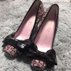 早い者勝ち‼️RED VALENTINO ✖️ディズニーコラボ限定パンプス未使用‼️ 2025年最新】レッドヴァレンティノ ハイヒール・パンプスの人気