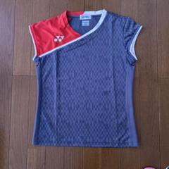 YONEX 半袖シャツ グレー/レッド