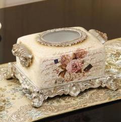 高級感のある .ティッシュケース 花柄