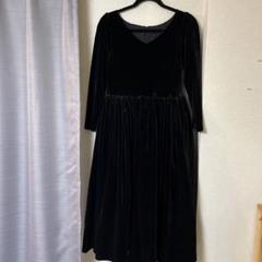 バースデーバッシュ　ベロアブラックワンピース