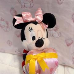 お顔厳選♡ ミニー　ロマンスちゃん　オーバー ザ ウェイブ　ぬいぐるみバッジ♡ ミニーマウス(ロマンス・ディレクター) ぬいぐるみバッジ