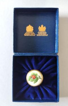 Halcyon Days Enamel on Copper Collectors Christmas Box 1982