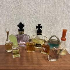 万里アクセ＆香水セット ミニ香水 セット - メルカリ