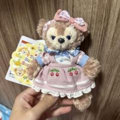 *テイスティーサマーサプライズ シェリーメイ ぬいぐるみバッジ Disney シェリーメイ ぬいぐるみバッジ・テイスティサマー