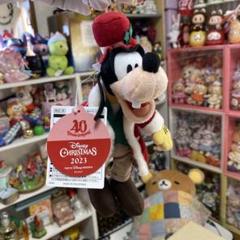 ディズニーリゾート グーフィークリスマスぬいぐるみバッジ