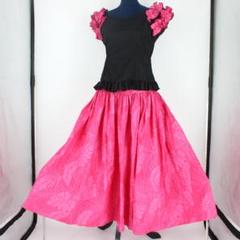【フラダンス用衣装 美品 上下セット】ピンク フリル付き トップスフレアスカート